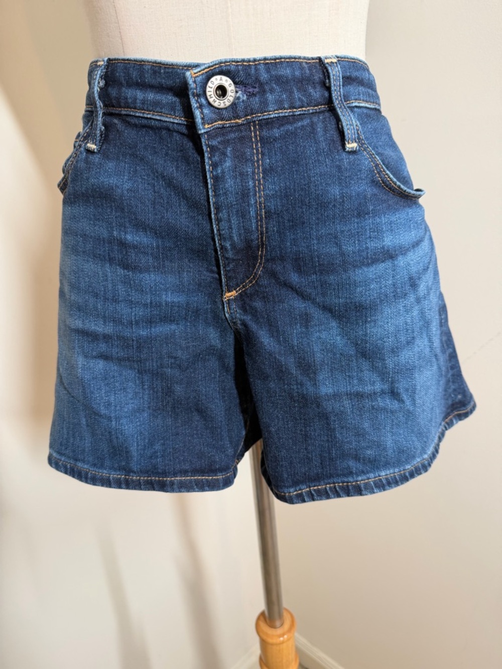 Adriano Goldschmidt AG The Stevie Blue Denim -SZ 31- Medium Wash Shorts
